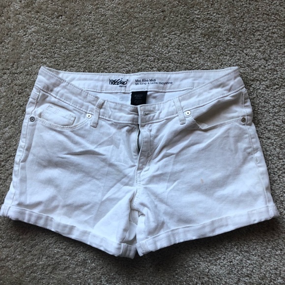 mossimo mid rise shorts